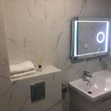 Blue Magenta 1 דירה סוזופול